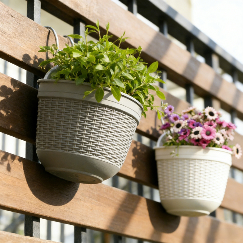 شرفة الديكور شبه دائرية الحائط - مراجعة Vertical Wall Planter وسعره