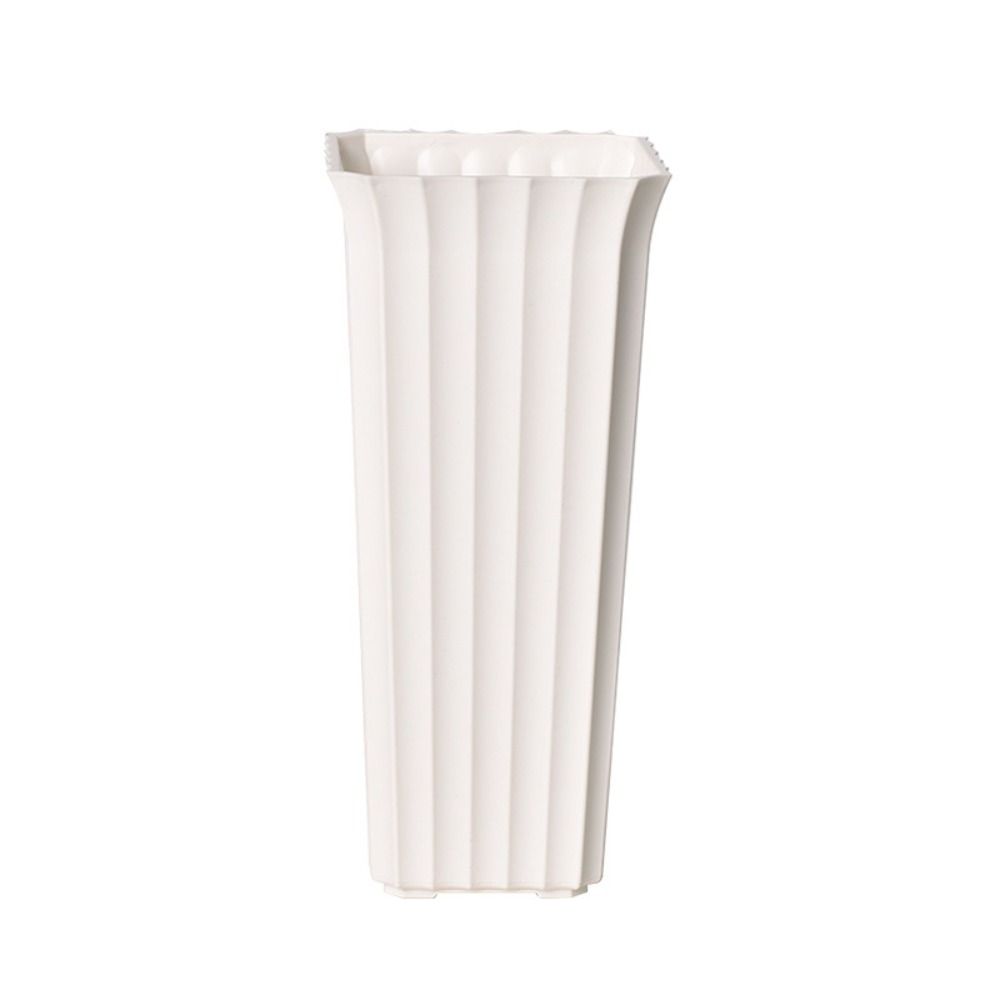 مزهرية عصرية سوداء وبيضاء من ا - مراجعة Vertical Wall Planter وسعره